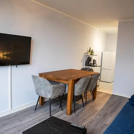 Messenah Fuer 5 Gaeste Mit Kostenlosen Parkplaetzen * Hannover